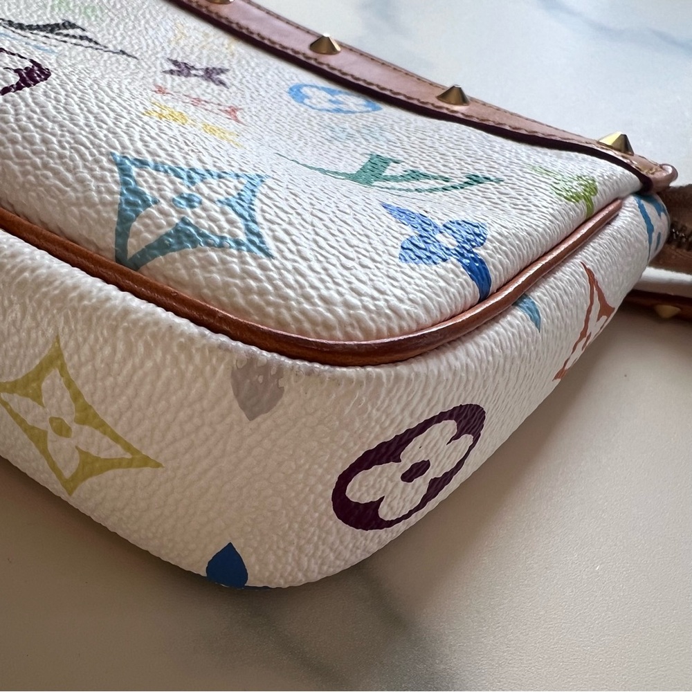 Iconic, Authentic Louis Vuitton Monogram Multicolore Pochette Accessoires - Picture 12 of 16